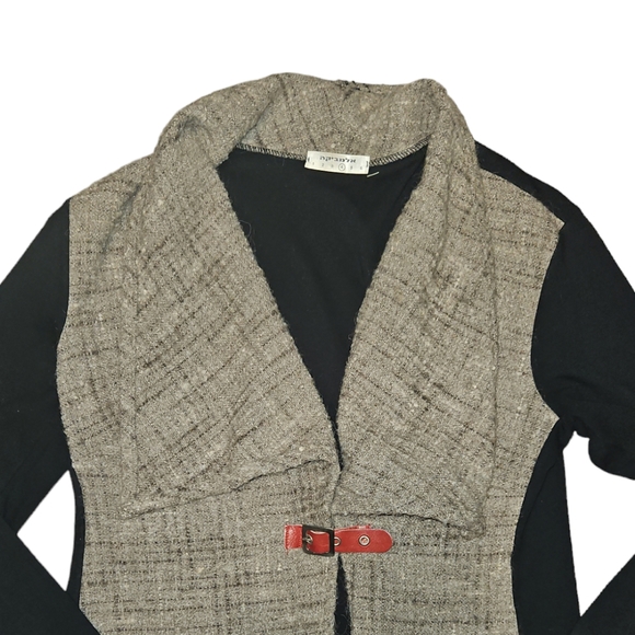 Alembika Unique Colorblock Cardigan With Red Buckle - Picture 4 of 10